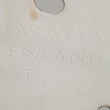 RELIEFI, keramiikkaa, Taisto Kaasinen, signeerattu massaan Arabia Finland TK.