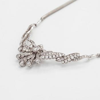 Collier, Bucherer, 18K vitguld med briljanstlipade och åttkantsslipade diamanter.