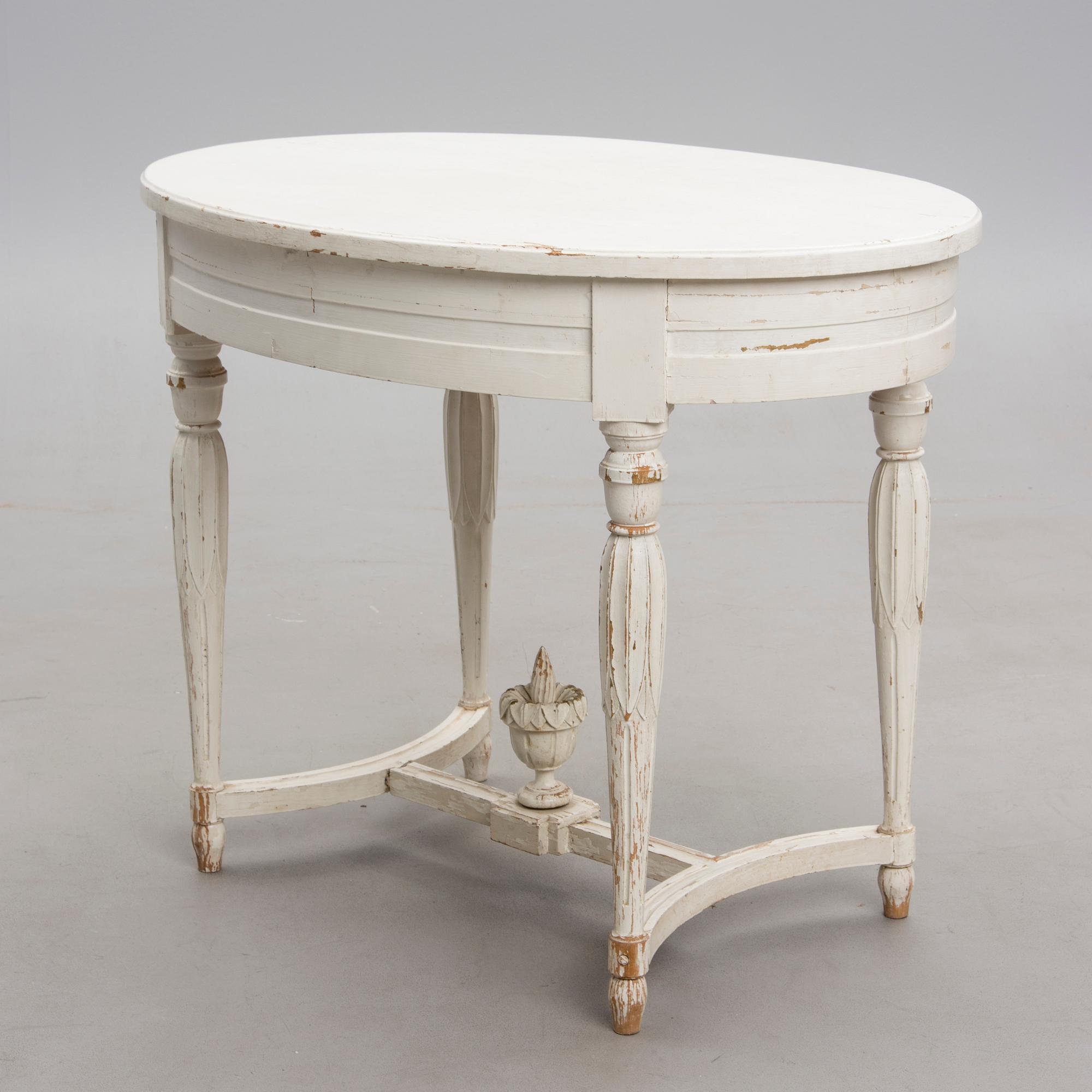 SOFFBORD, gustaviansk stil 1900-talets början.