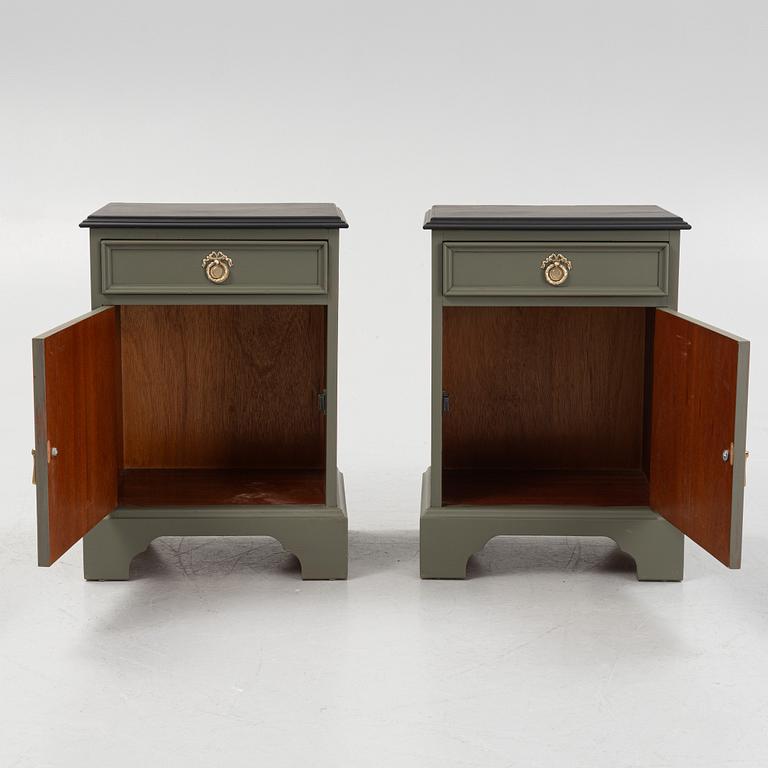 Sängbord, ett par, 1900-talets andra hälft.