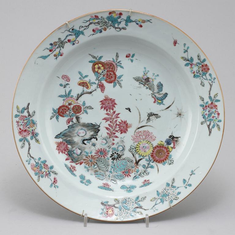 SKÅLFAT, porslin, Kina, 1700-tal.