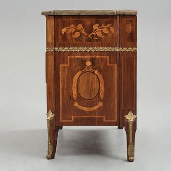 A Gustavian 18th century commode in the manner of Johan Wilhelm Metzmacher (master in Stockholm 1769-1783).