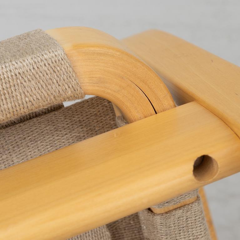 Alvar Aalto, Karmstolar, ett par, modell 45, Artek, Finland.