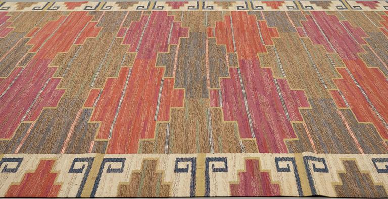 Märta Måås-Fjetterström, A CARPET, "Bruna heden", flat weave, ca 451,5 x 317 cm, signed MMF.