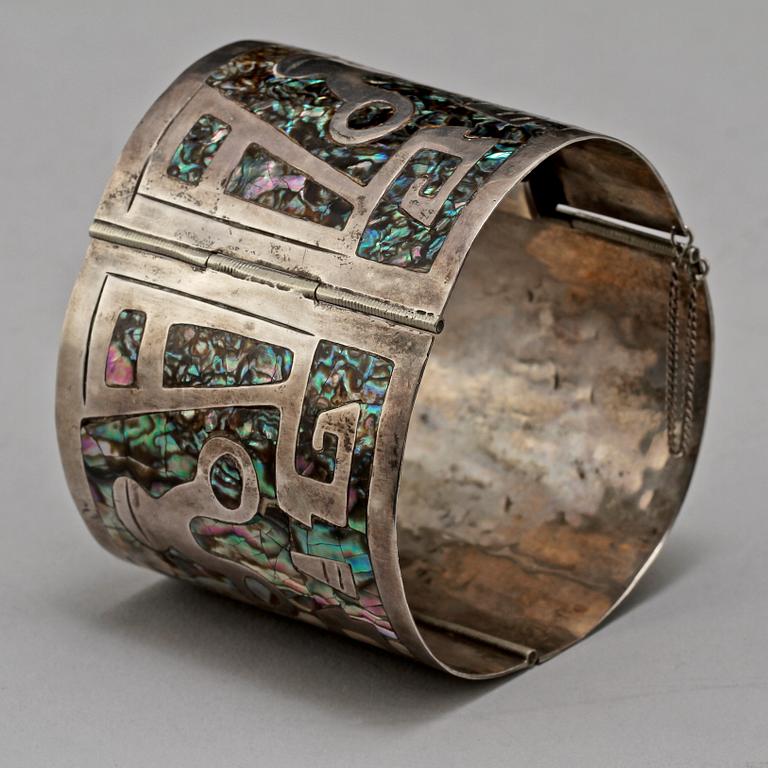 PARTI SMYCKE, 3 del, silver samt pärlemor, Mexiko, 1900-tal. Tot vikt 133 g.