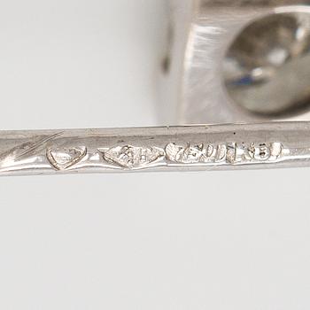 Kråsnålar, 3 st, briljantslipad diamant, pärlor, 14K och 18K guld och vitguld.
