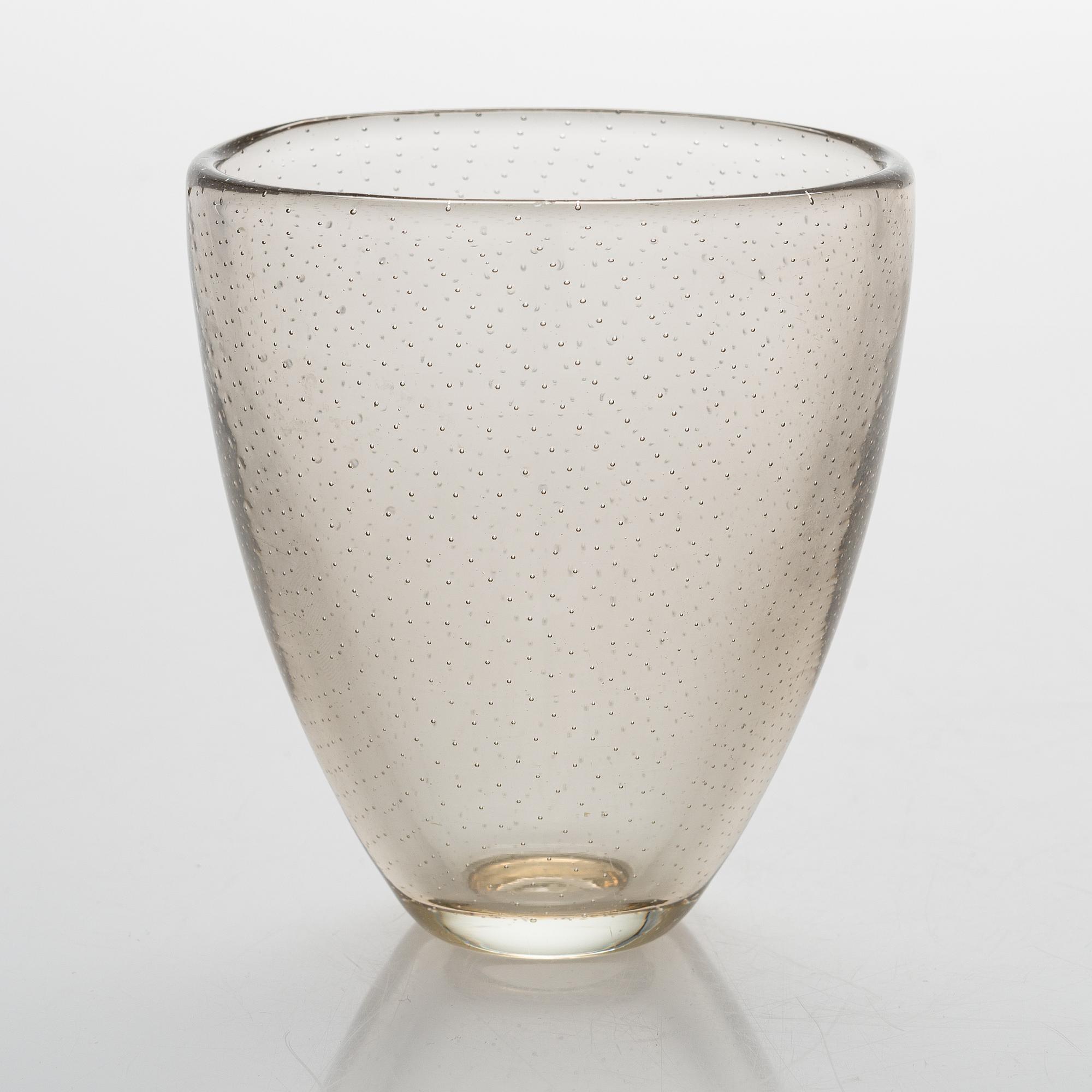 Gunnel Nyman, Glass vase, signed G. Nyman Notsjö 1947.