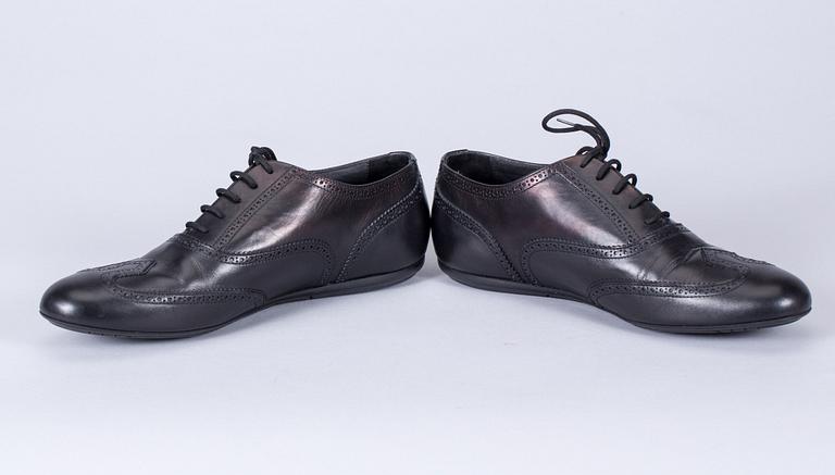 SKOR, Louis Vuitton.