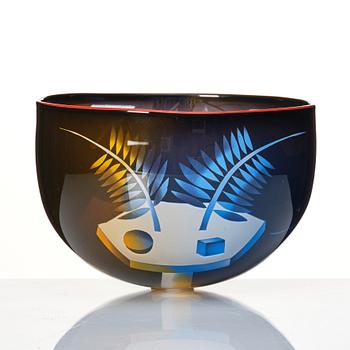 Ann Wolff, (AnnWärff) a glass bowl, Stenhytta Glasstudio  Transjö, Sweden, executed by Wilke Adolfsson.