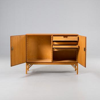 A SIDEBOARD BY BØRGE MOGENSEN, FDB Furniture.