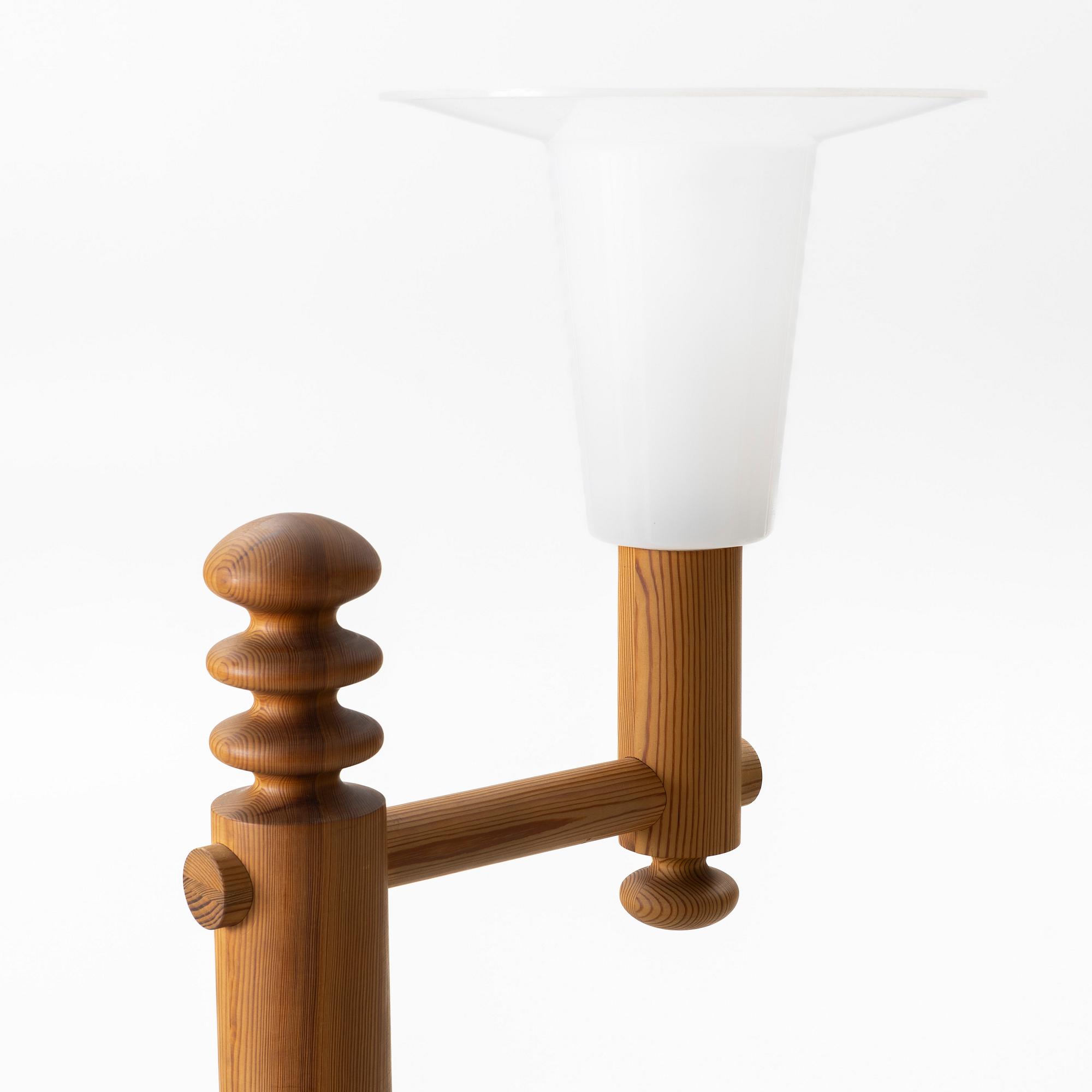 Uno & Östen Kristiansson, Floor lamp, Luxus, Vittsjö, second half of the 20th century.