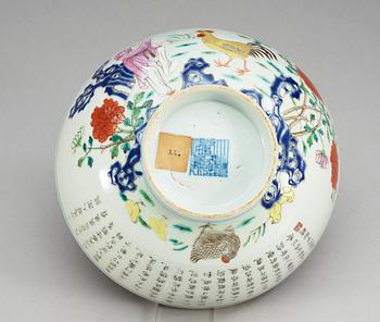 A famille rose bowl, Qing dynasty, 19th Century.