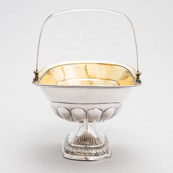 Heinrich Nowack, leipäkori, hopeaa, osittain kullattua, Tartto 1829-1845.