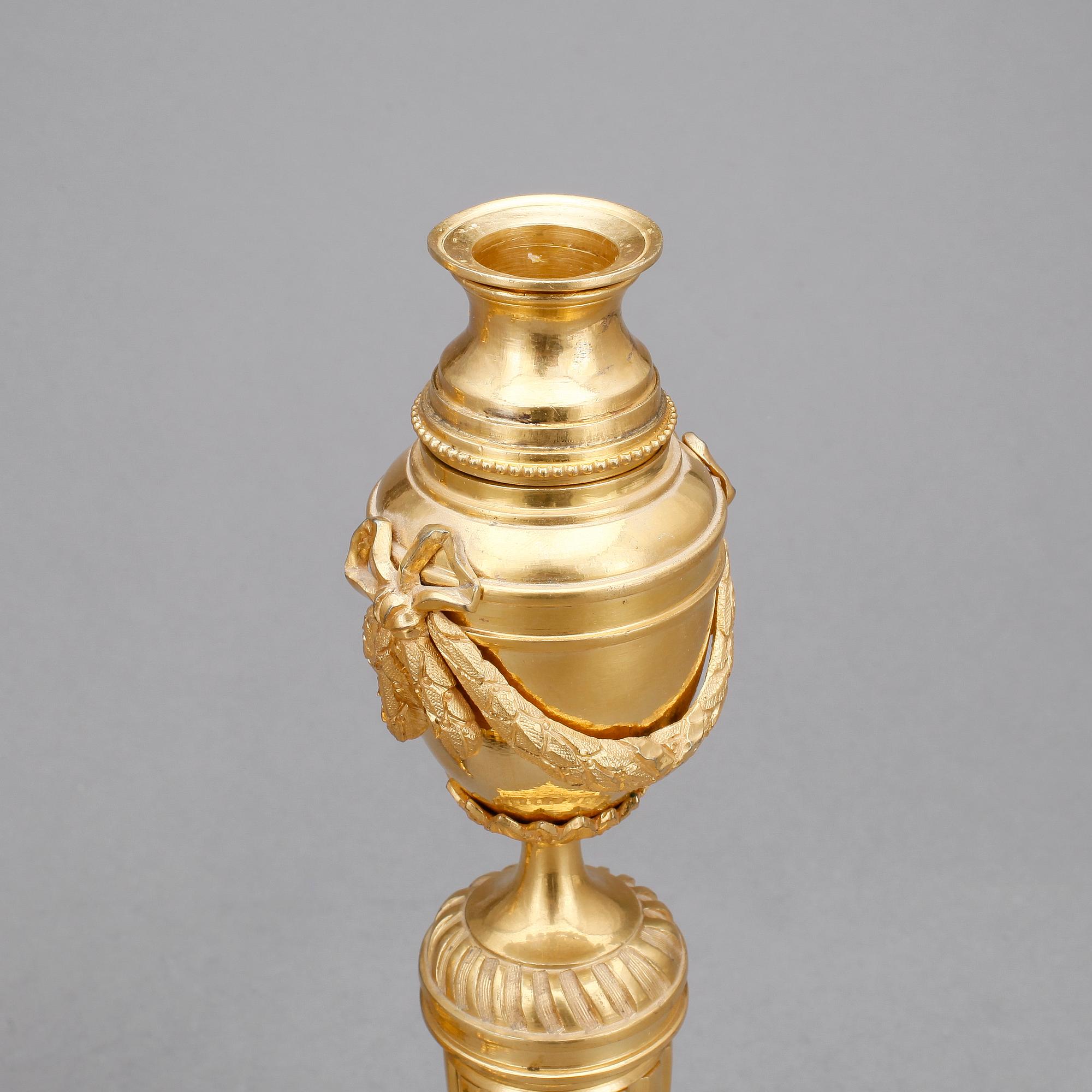 CASOLETTER, ett par, mässing, Louis XVI-stil, sekelskiftet 1900.