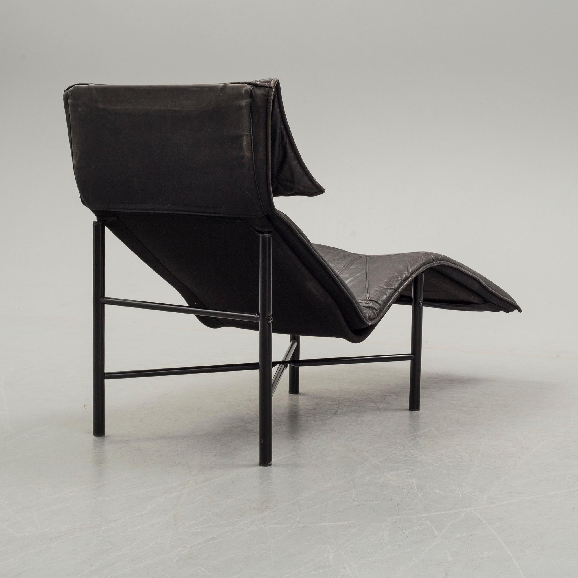 A 1980/90's leather "Skye" lounge chair by tord Björklund for IKEA.