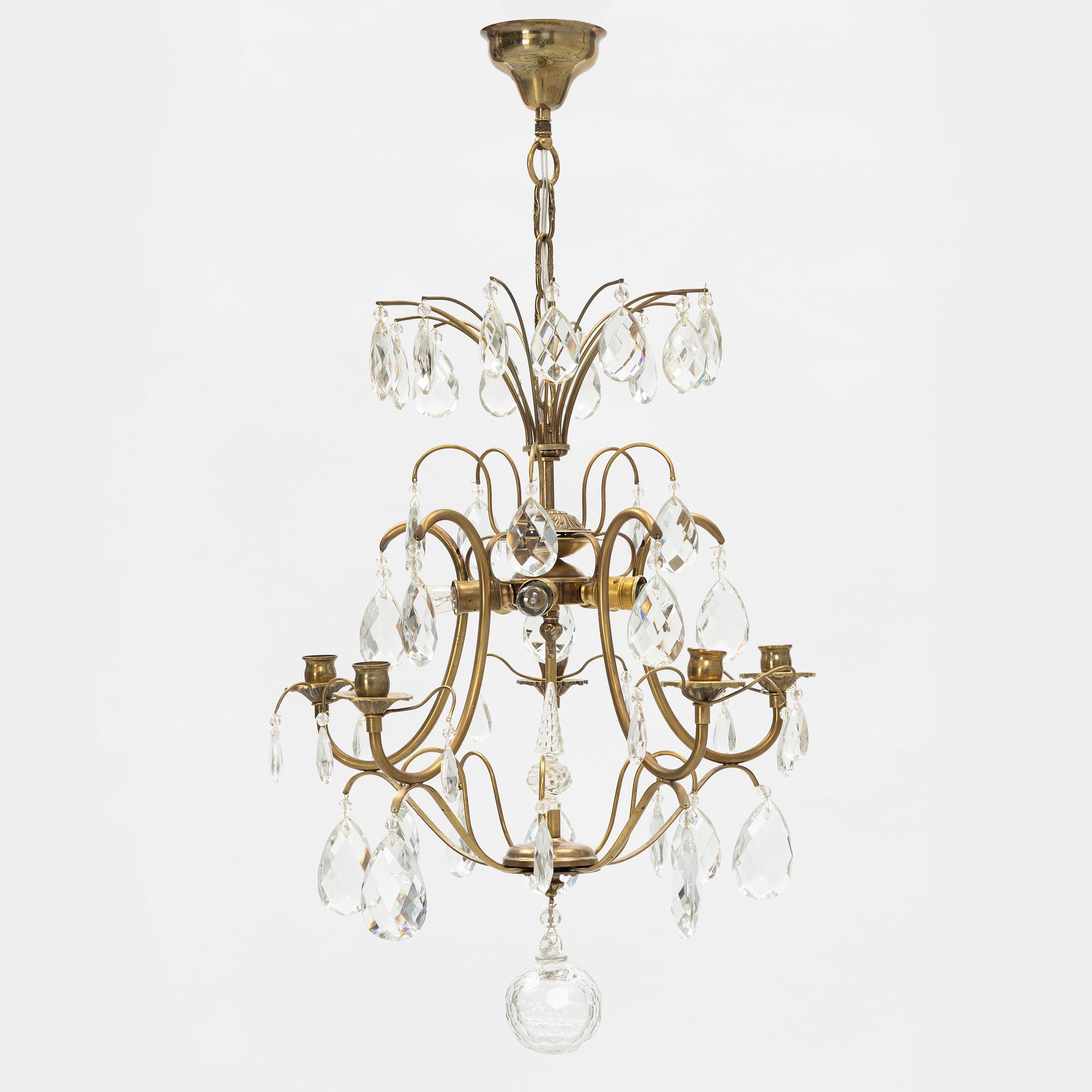 A chandelier, first half of the 20th century.