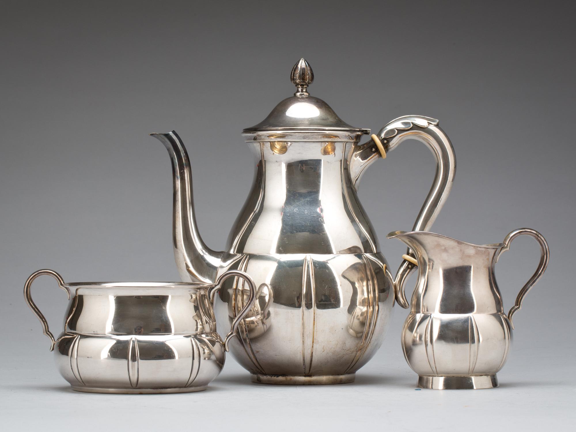 KAFFESERVIS, 3 delar, silver, GAB, Stockholm, 1933/34, vikt ca 830g.