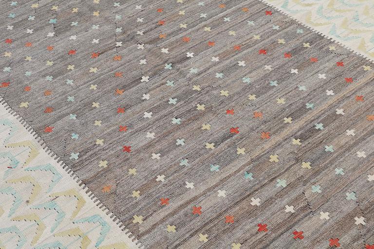 A RUG, Kilim, ca 283 x 204 cm.