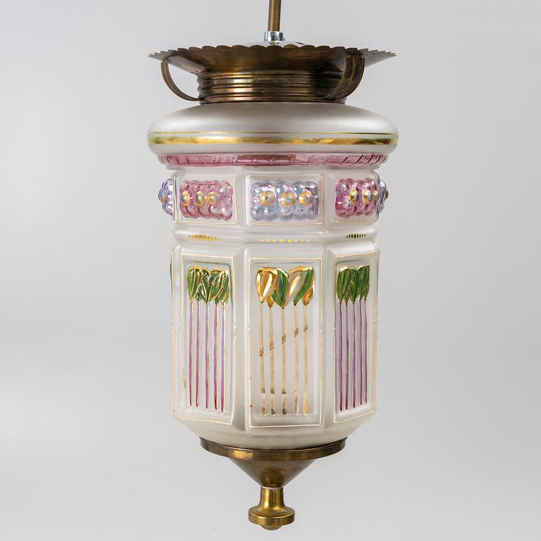 An early 20th century ceiling lamp.