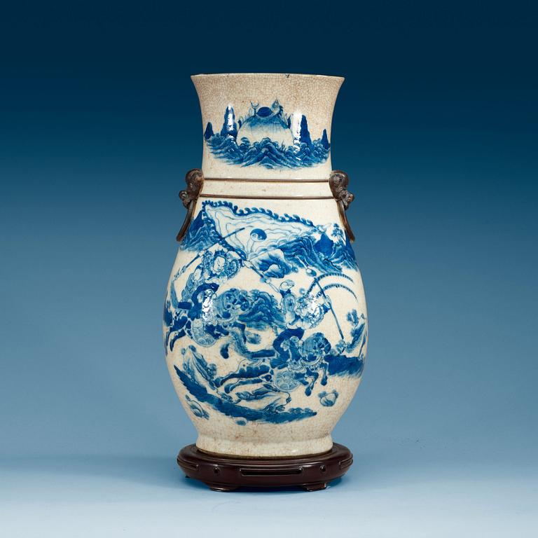 A large blue and white vase, late Qing dynasty, circa 1900.