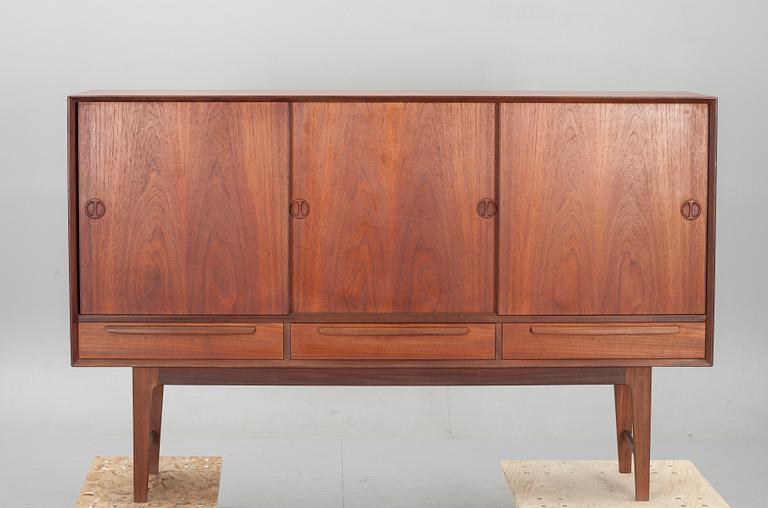 SIDEBOARD, 1900-talets mitt.
