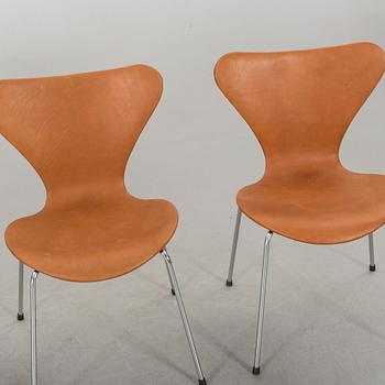 ARNE JACOBSEN, 6 st "SJUAN" för Fritz Hansen.