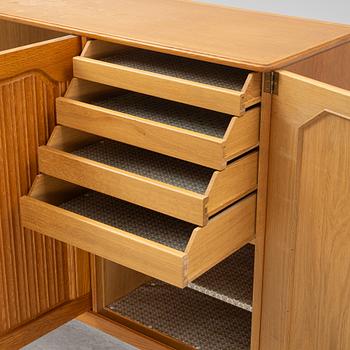 Carl Malmsten, an oak sideboard, second half of the 20th Century.