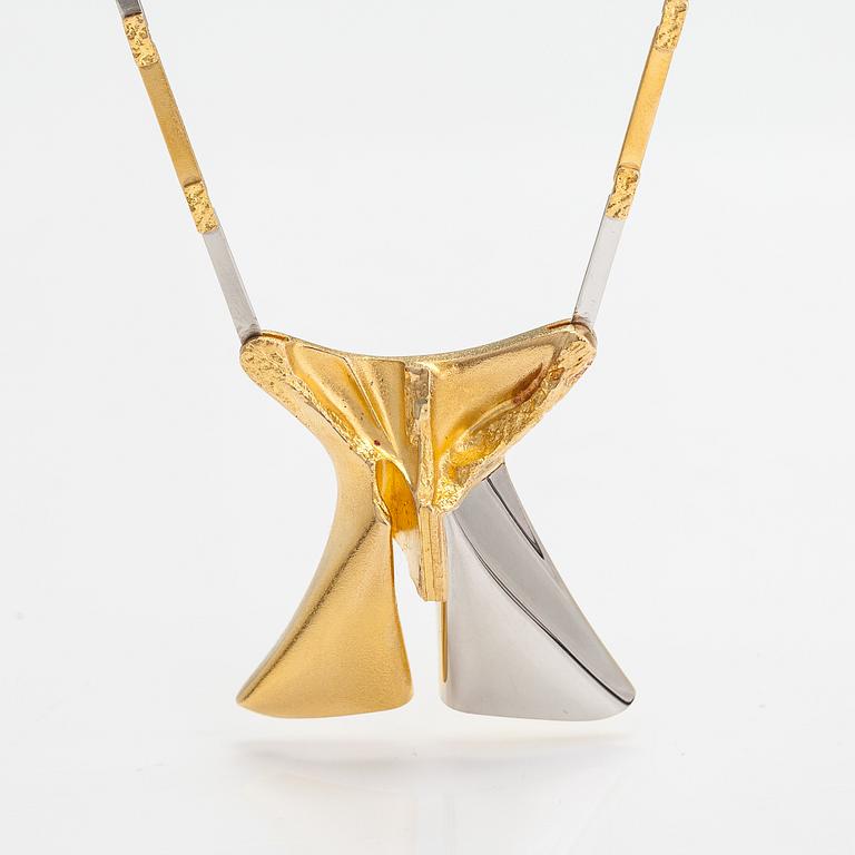 Björn Weckström, An 18K gold and platinum necklace "Papillon". Lapponia 1987.