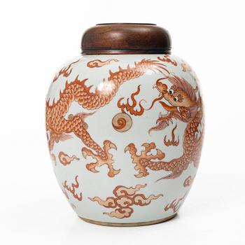 Bojan / kruka, porslin, sen Qingdynasti, 1800-tal.