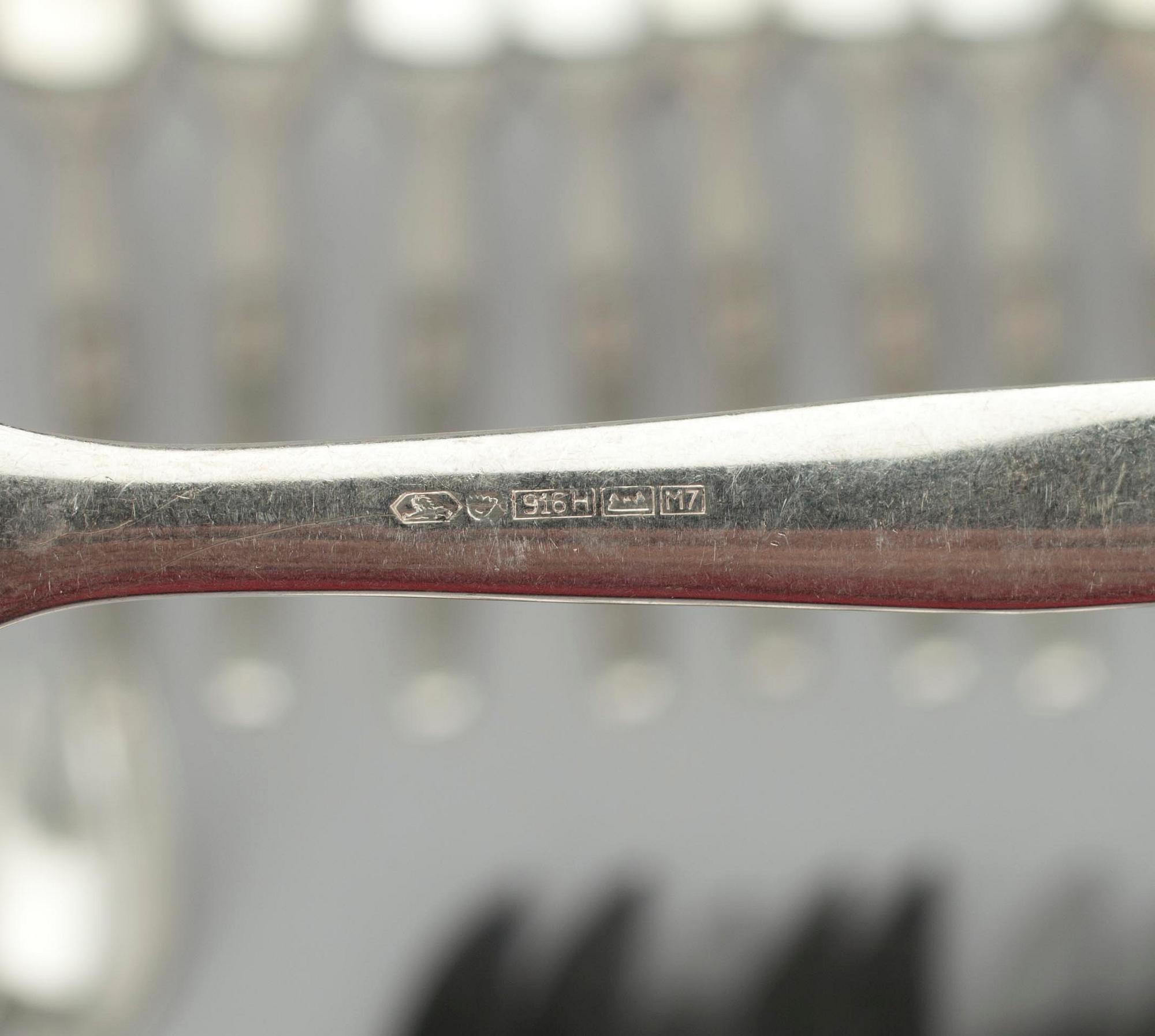 MATBESTICK, 77 st, silver, "Marski" Tapio Wirkkala. Kultakeskus, Tavastehus. 1962-72. Tot. vikt ca 3880 g.