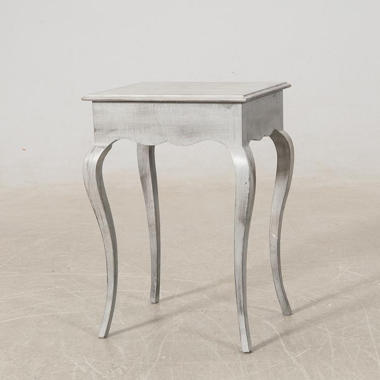 Bord 1900-talets första hälft.