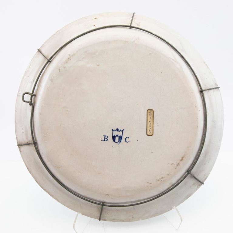 Fat, ceramic, Majolica, Savona, Italy, 18th century.