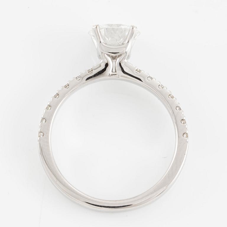 Ring, 18K white gold with brilliant-cut diamond 1.32 ct,.