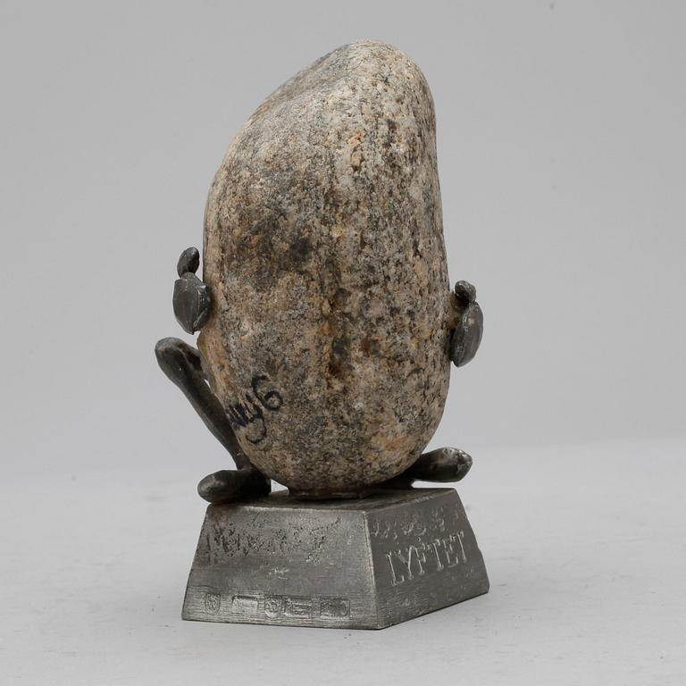 HENRY GUSTAFSSON, skulptur, sten och tenn, signerad, Vimmerby.
