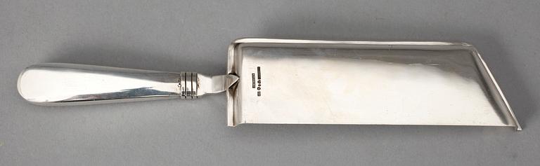 SERVERINGSSPADE, silver, Borgila, 1945, Tot vikt: 149 gram.