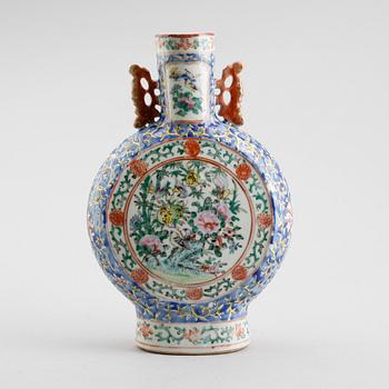 PILGRIMSKRUS, porslin, Kina, 1800-tal.