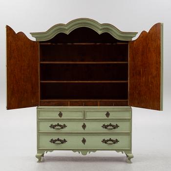 Cabinet, Rococo style, 20th century.