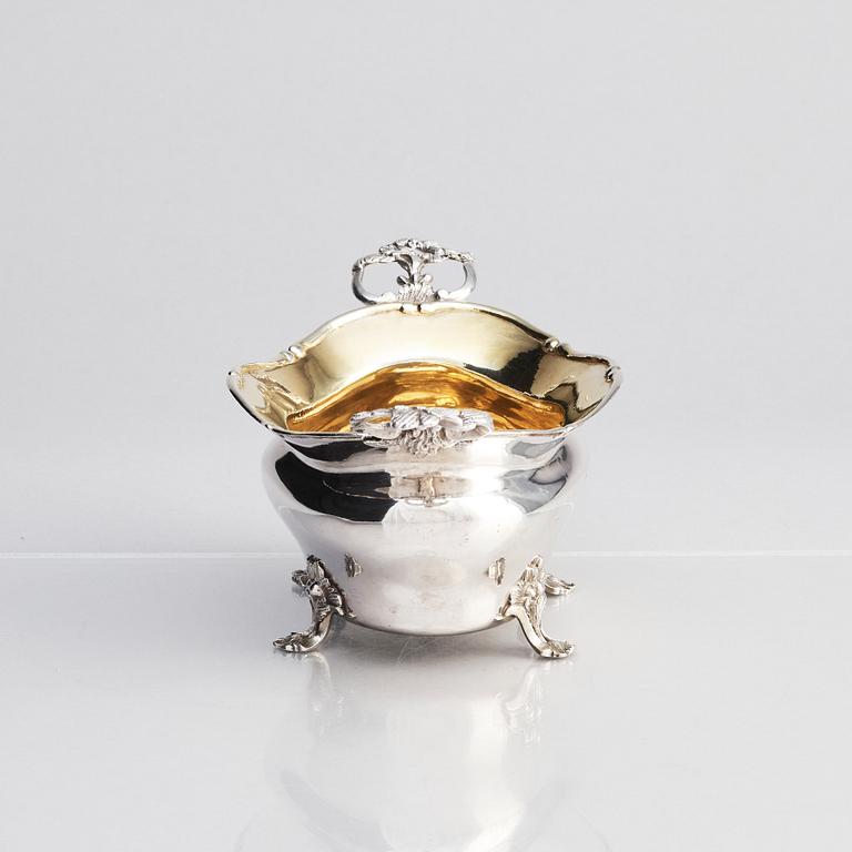 A Swedish 18th century parcel-gilt silver bowl, mark of Johan Fagerberg, Karlskrona 1775.