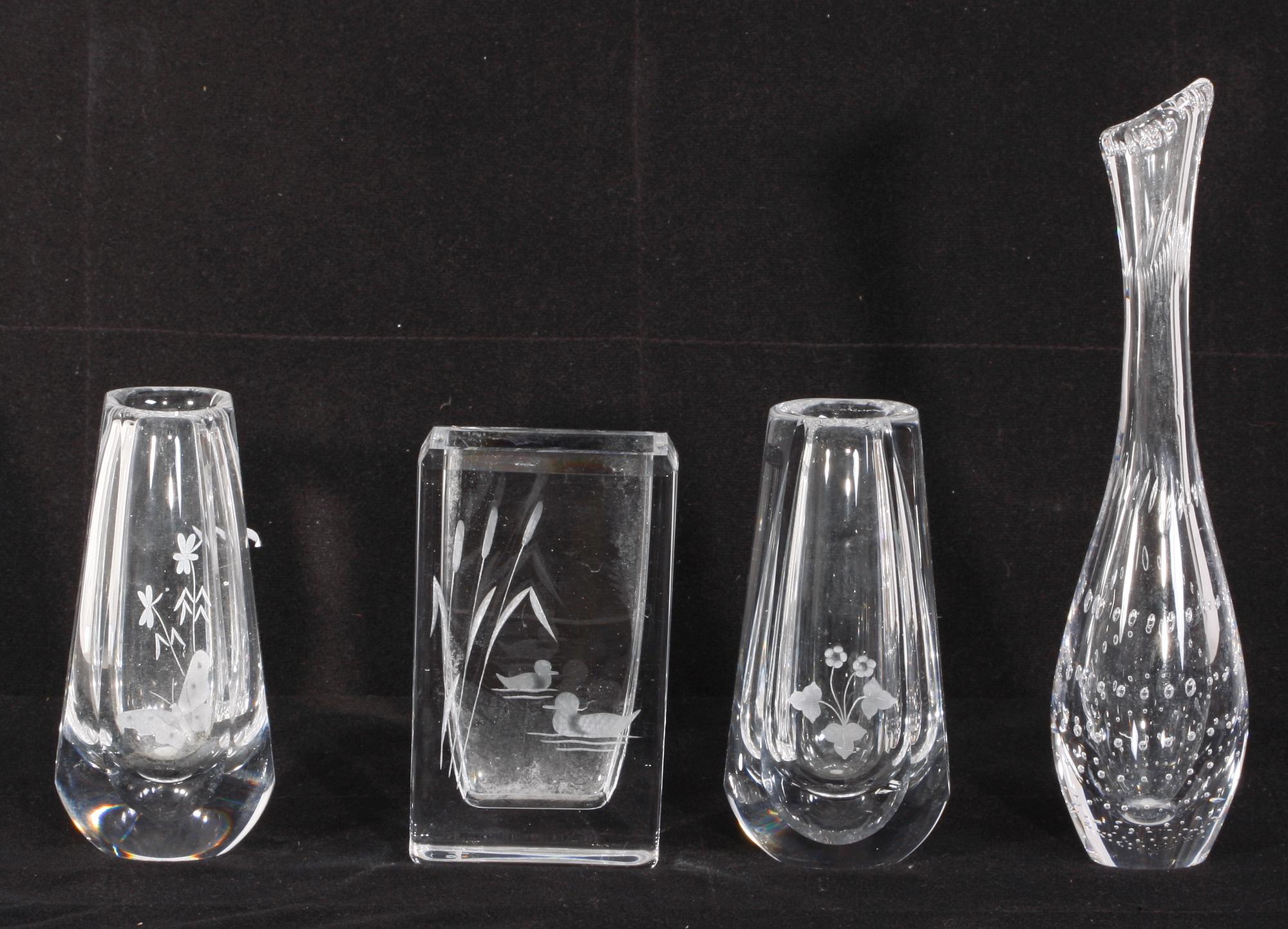 PARTI VASER, 7 st, glas, bla Orrefors och Strömbergshyttan.