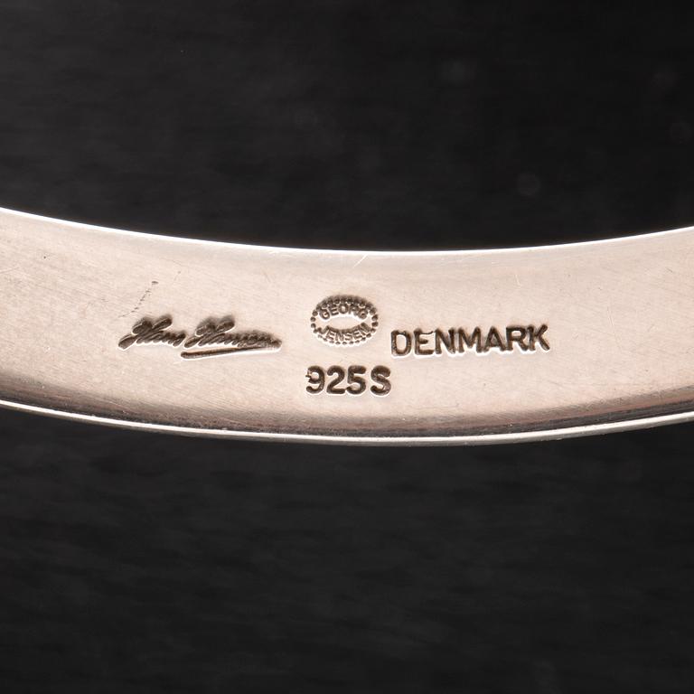 A silver necklace by Hans Hansen for Georg Jensen.