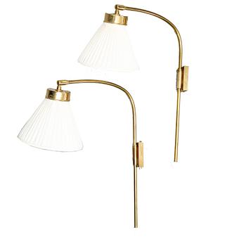 Josef Frank, a pair of brass wall lamps no 2484, Svenskt Tenn, Sweden.