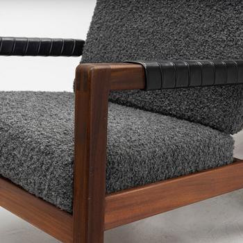 Carl Gustaf Hiort af Ornäs, A pair of easy chairs, 'Rialto',  Puunveisto Oy, Finland, mid 20th century.