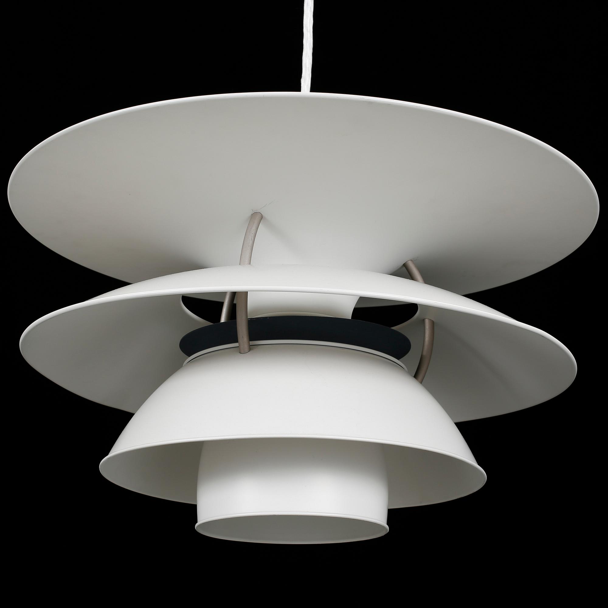 TAKLAMPA, "Charlottenborg PH 6 1/2-6", Ebbe Christensen, Sophus Frandsen och Poul Henningsen, Louis Poulsen.