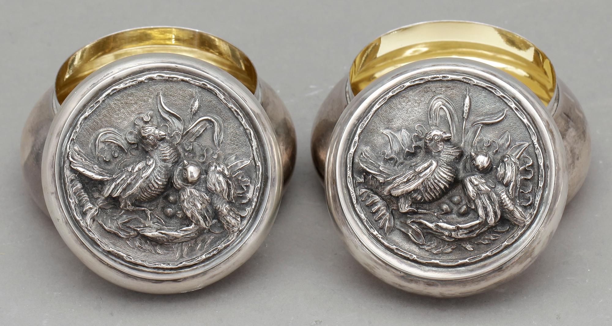 DOSOR, ett par, silver, nyrokoko, Pehr Fredrik Palmgren, Stockholm, 1861. Vikt ca 217 gram.