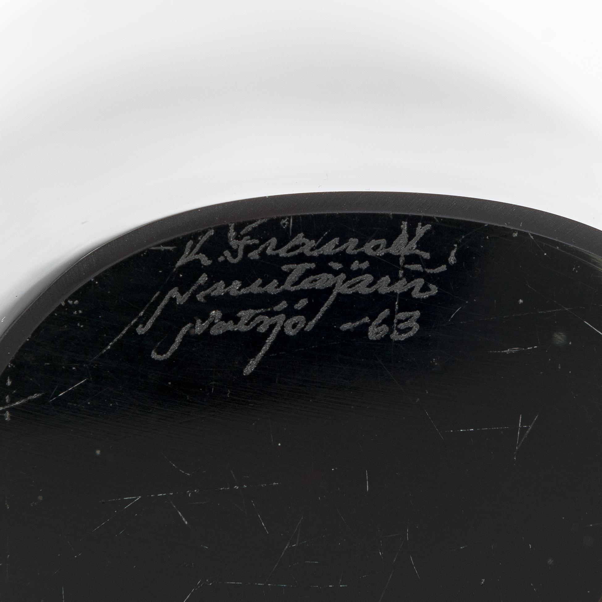 Kaj Franck, a 'KF 239' vase signed K. Franck Nuutajärvi Notsjö -63.