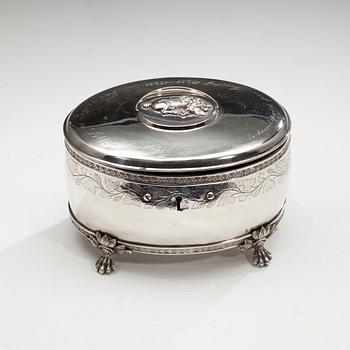 SOCKERSKRIN, silver, Lorenz Georg Weis, Norrköping 1819. Vikt 590,8 g.