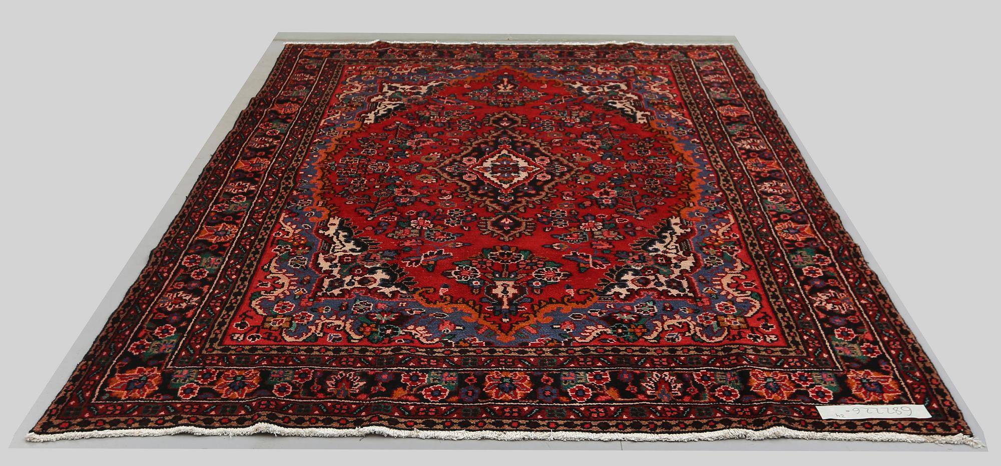MATTA, Hamadan, ca 325 x 205 cm.