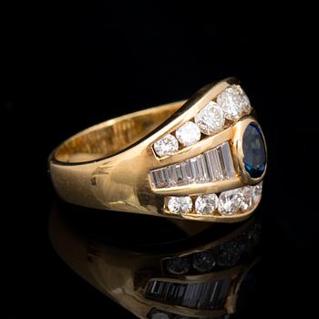 RING, fasettslipad safir, briljant-
 och baguetteslipade diamanter, 18K guld.