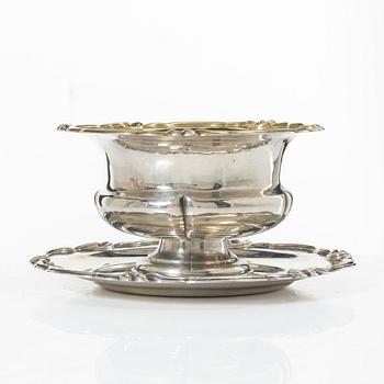 Gustaf Möllenborg, Gravy boat with tray, silver, Stockholm 1849.