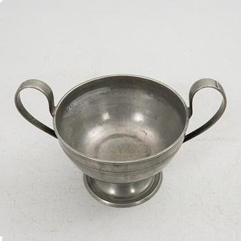 Tureen with lid, second half of the 1800s, possibly Germany.